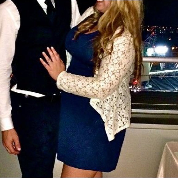 Textured Floral design Navy dress - Picture 2 of 4